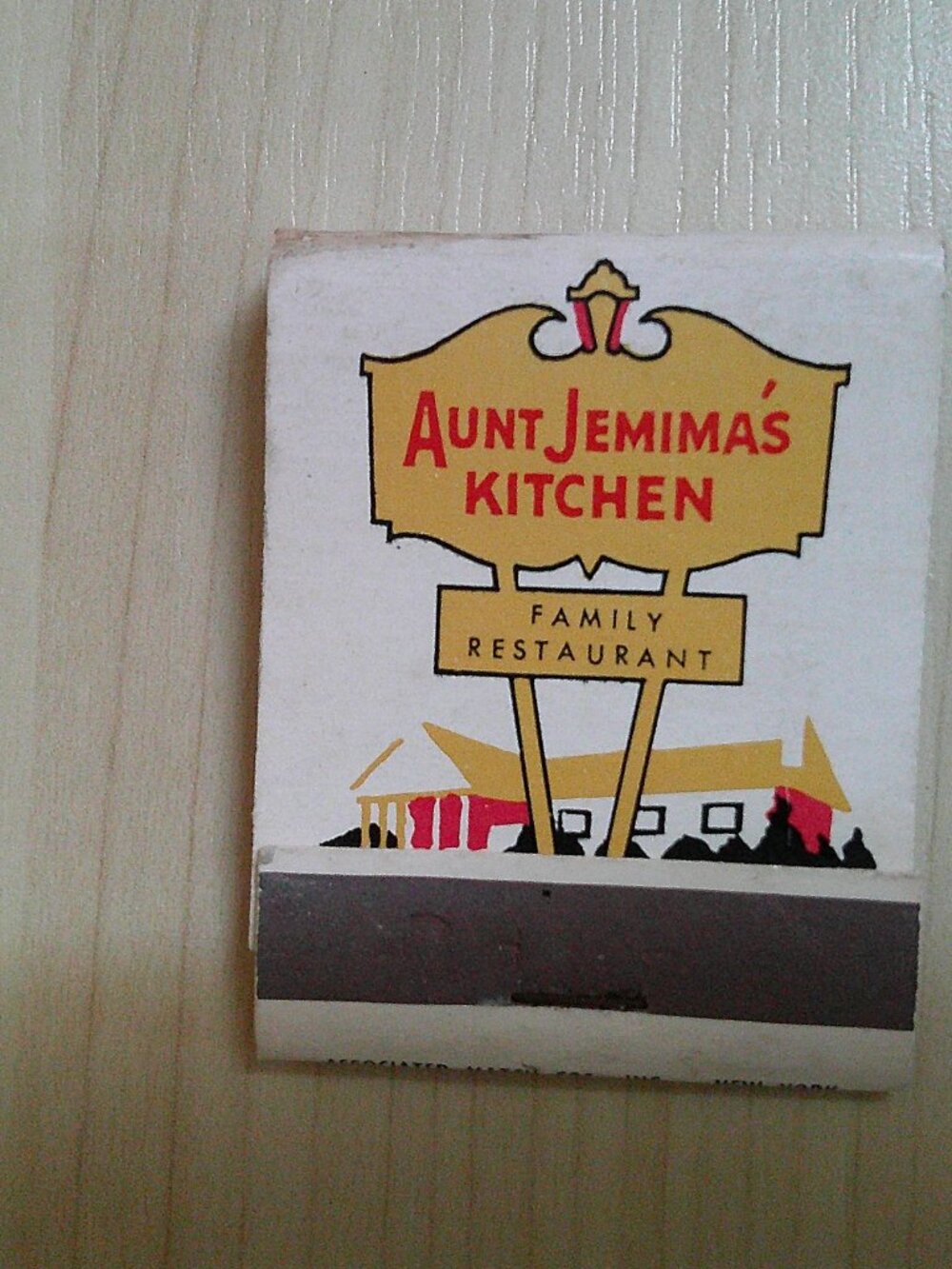 Lot of Aunt Jemima Breakfast Club Advertising Buttons, matchbook - Picture 10 of 16